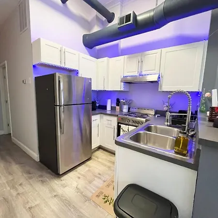 Appartement Local Modern Getaway - Ground Floor à Cleveland Extérieur photo